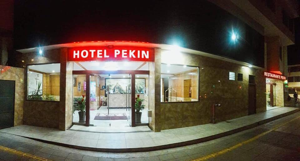 Hotel Pekin Iquique Exterior photo