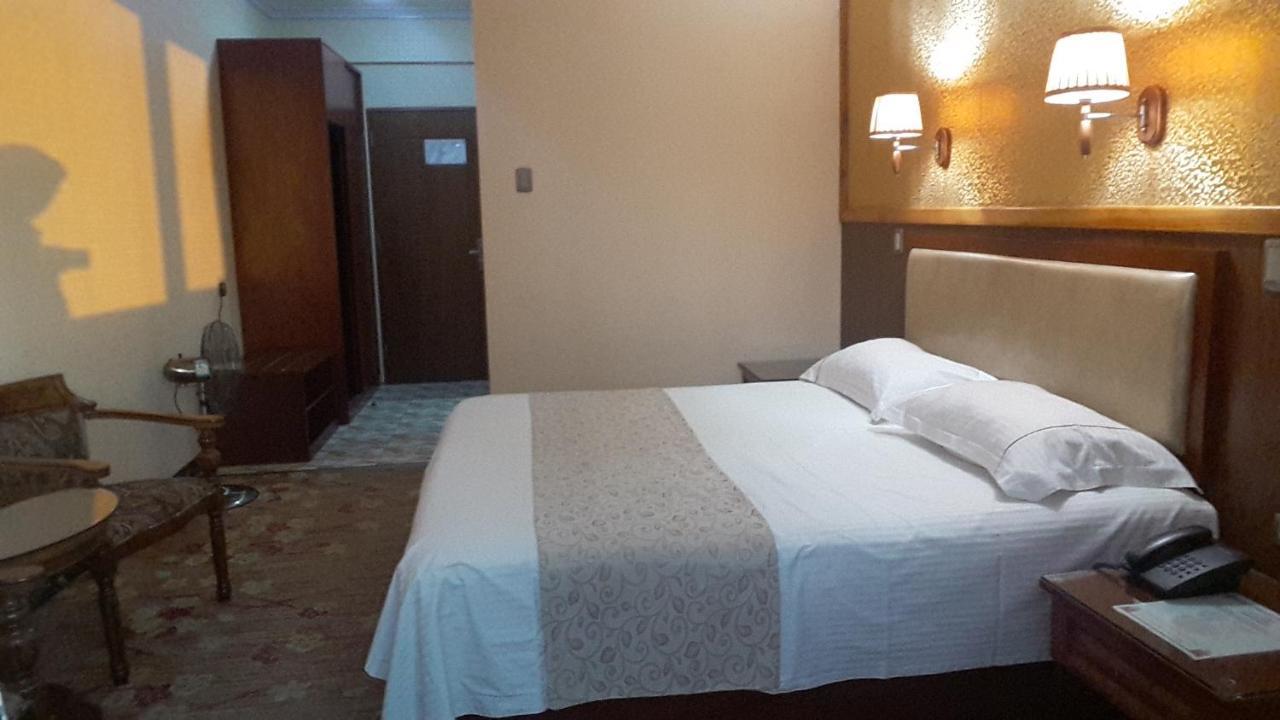 Hotel Pekin Iquique Exterior photo