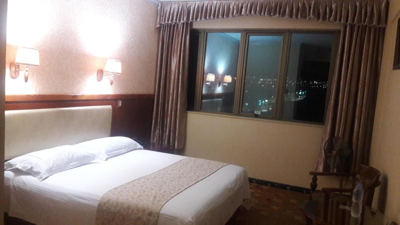 Hotel Pekin Iquique Exterior photo